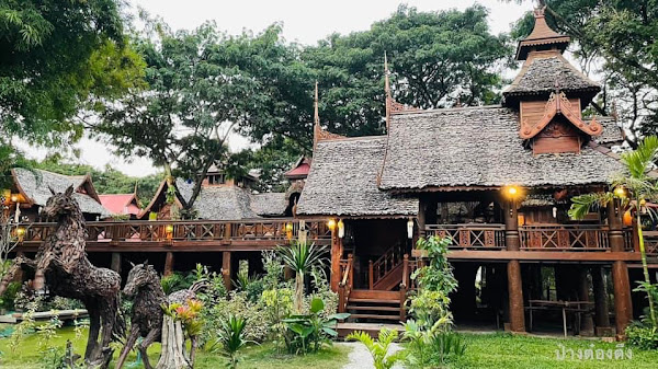 เฮือนป้อสล่าแดง. Huen Por Sala Daeng Architecture Museum