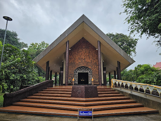 Achan Man Phurithatto Museum