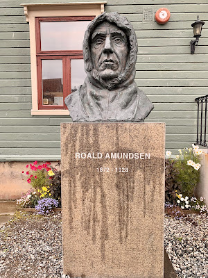 Bust of Roald Amundsen