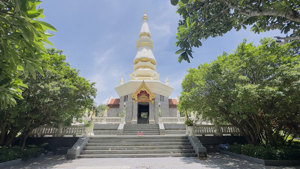 Chedi Phiphitthaphan Phra Rat Nirot Rangsi ( Thet Thet Rangsi )