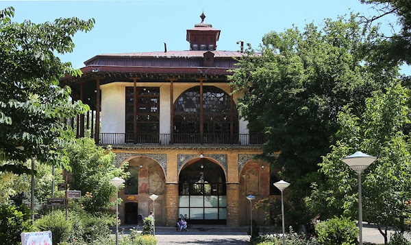 Chehelsotoon Museum