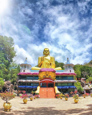 Dambulla Royal Cave Temple and Golden Temple