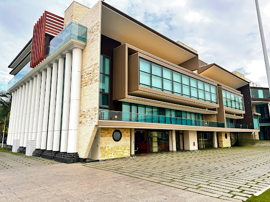 DESPITE AUTOMOBILE MUSEUM