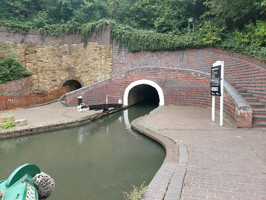 Dudley Canal and Caverns