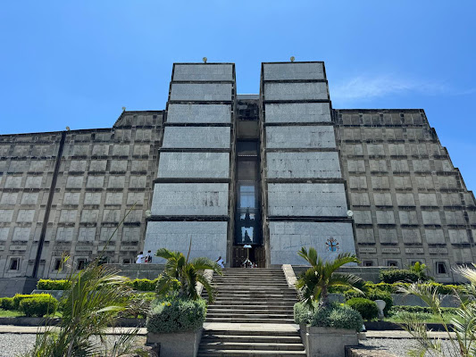 Faro a Colón, Santo Domingo Este