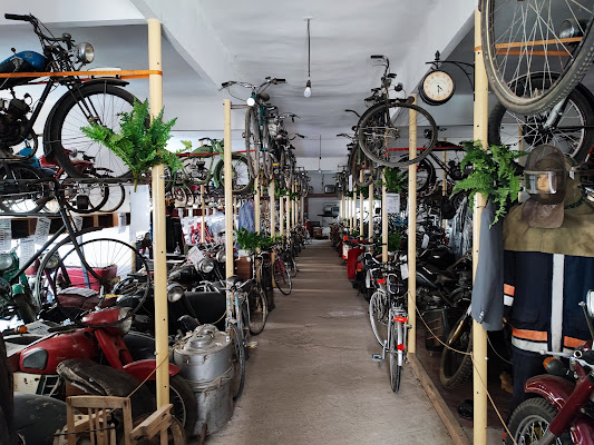 Géptár - Műszaki-Közlekedési és Mezőgazdasági Eszközök Kiállítása