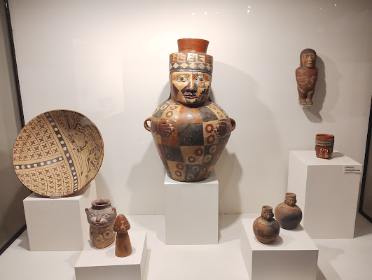 Hipolito Unanue Museum