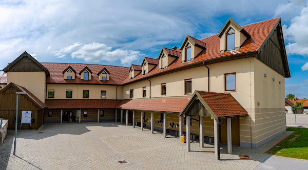 Javni zavod rokodelski center Ribnica - Zavod za rokodelstvo, Muzejsko in Galerijsko dejavnost