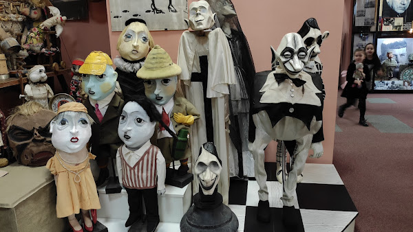 Kharkivsʹkyy Derzhavnyy Akademichnyy Teatr Lyalʹok Imeni V.a. Afanasʹyeva