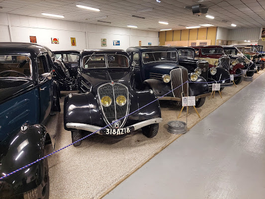 MUSEE de VEHICULES ANCIENS