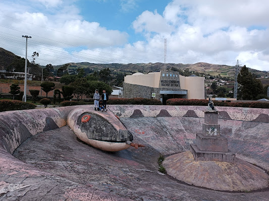 Museo Arqueológico Y Etnográfico De Guantung