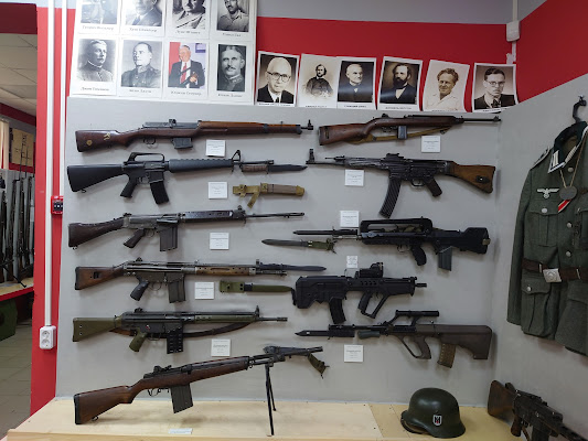 Muzey Strelkovogo I Kholodnogo Oruzhiya
