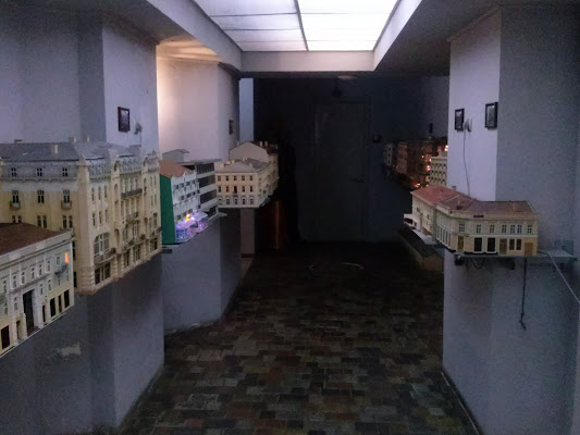 Muzey Voskovykh Fihur "U Baby Uti"