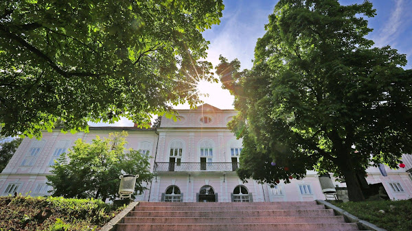 National Museum of Contemporary History