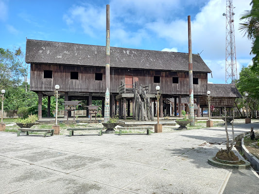 Rumah Betang Pasar Panas - Museum Lewu Hante