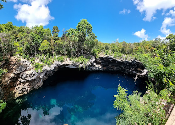 Sapphire Blue Hole