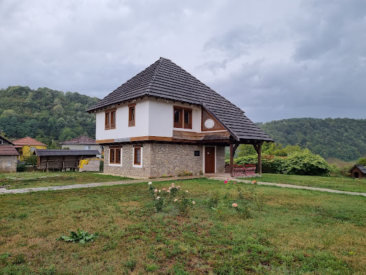 Spomen kuća Arapuša