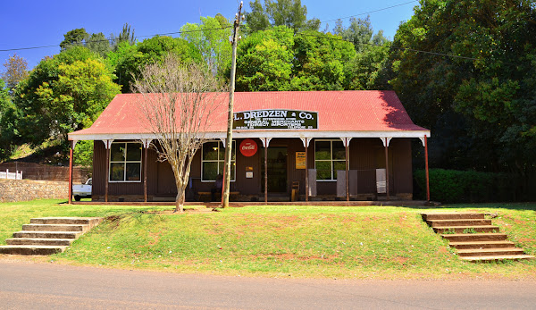 THE DREDZEN SHOP & HOUSE MUSEUM (GET TICKET AT INFO)