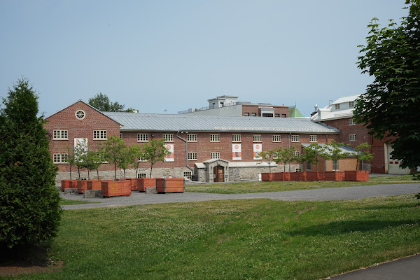 The Palace of L'Îlot