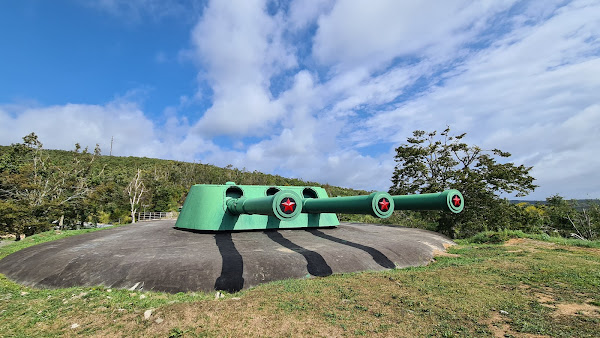 Voroshilovskaya Batareya.