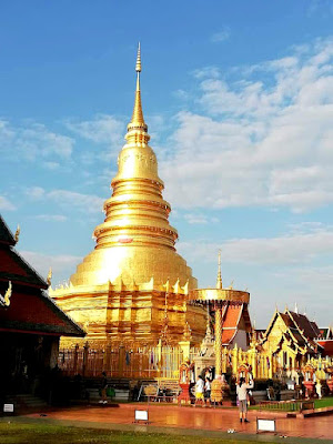 Wat Phra That Haripunchai Woramahawihan