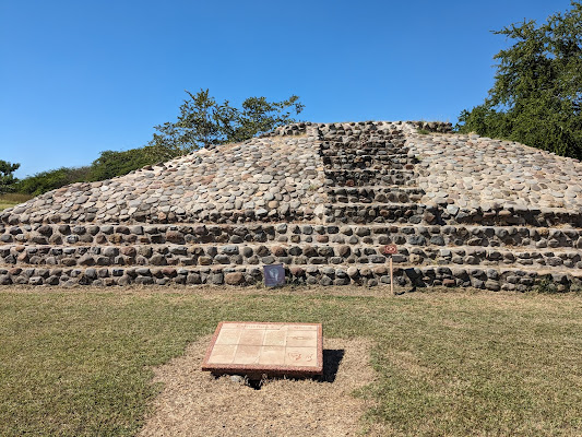 Zona Arqueológica La Campana
